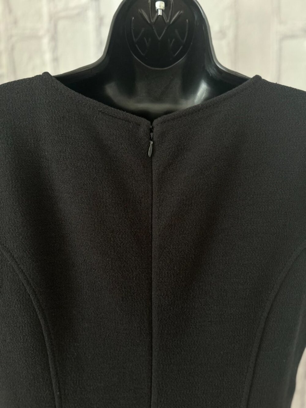 Armani Collezioni | Black Cap-Sleeve Sheath Dress - Picture 8 of 16